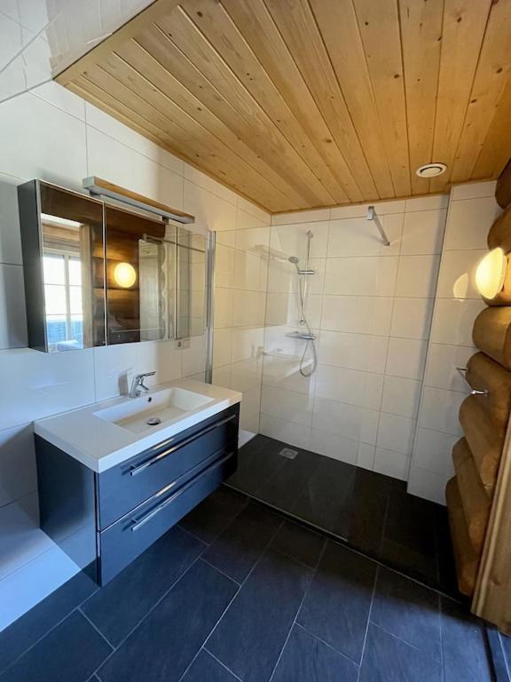 Unieke Houten Villa Met Sauna In Twente - 5P Den Ham Eksteriør bilde